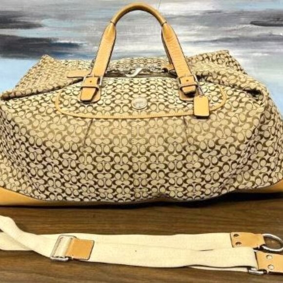 P1993-Holiday/Travel Special Coach Canvas/Leather Voyager Weekender with Strap - Picture 1 of 11